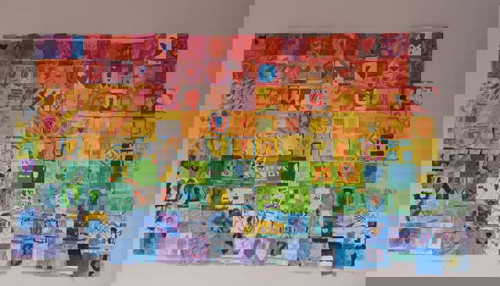 Masse fargerike hjerter 